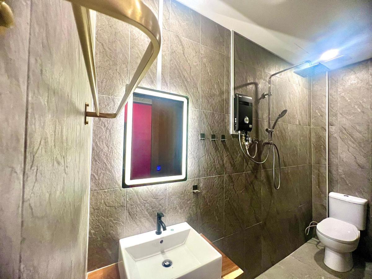 Arena Esports Hotel @ Bugis Village Singapura Luaran gambar