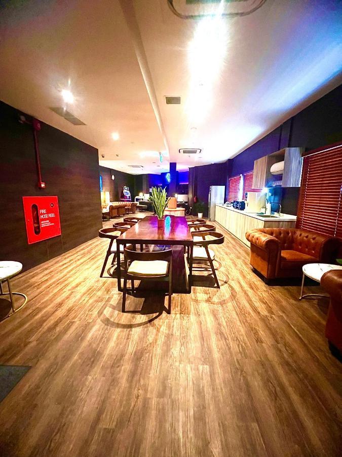 Arena Esports Hotel @ Bugis Village Singapura Luaran gambar